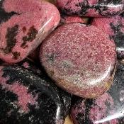 Rhodonite - pierre plate de Madagascar