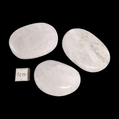 Calcite blanche - mini pierre plate de madagascar