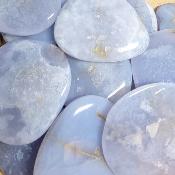 Calcédoine bleue - mini pierre plate