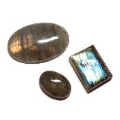 Labradorite - cabochon