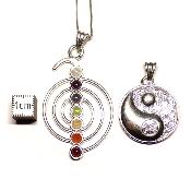 7 chakras - Pendentif divers forme en métal