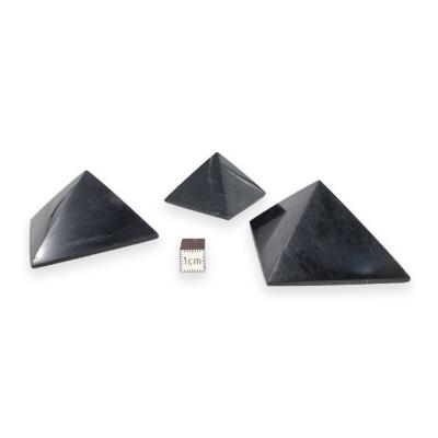 Shungite - pyramide