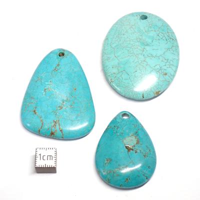 Turquoise synthétique - pendentif plate percé