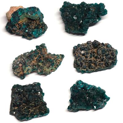 Dioptase - Pierre Brute n°10 (Lot de 6 pièces)