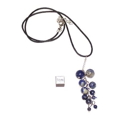 Sodalite avec cordon - pendentif grappe